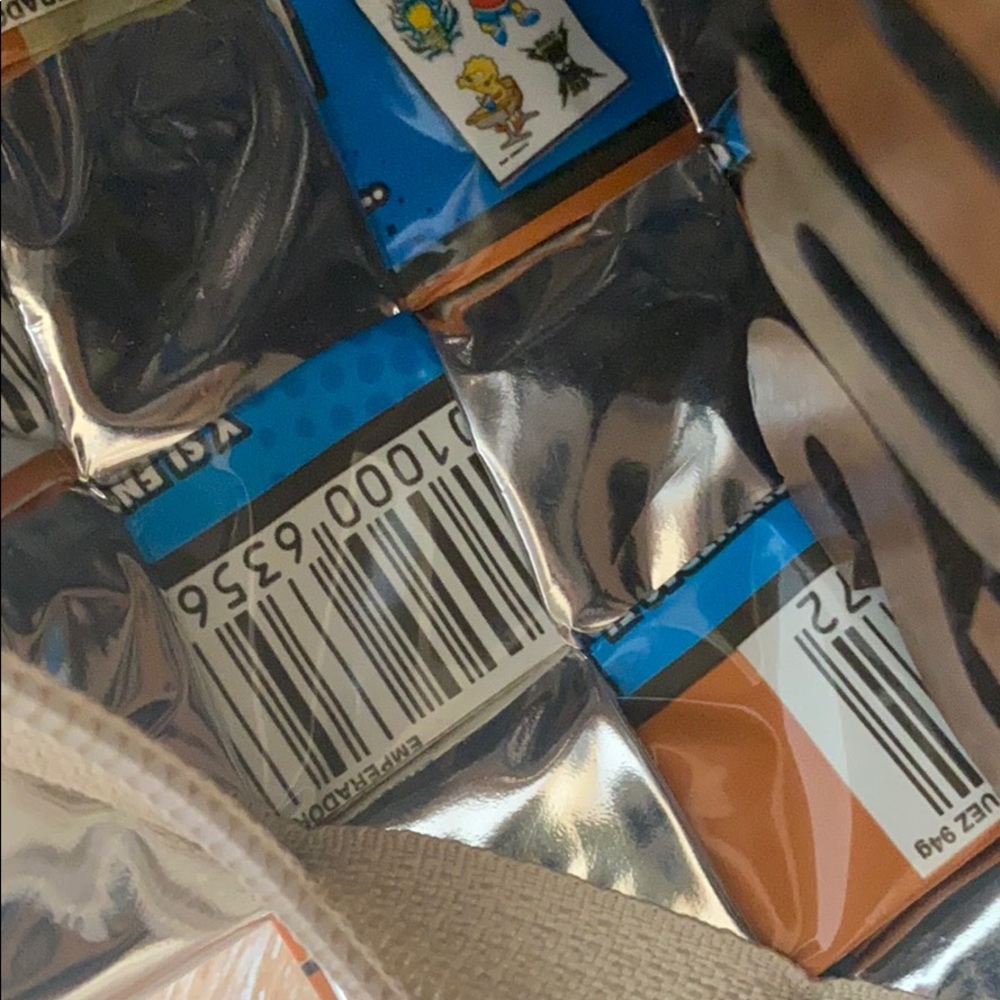 ♻️Recycled Juice Box Purse - Picture 7 of 8
